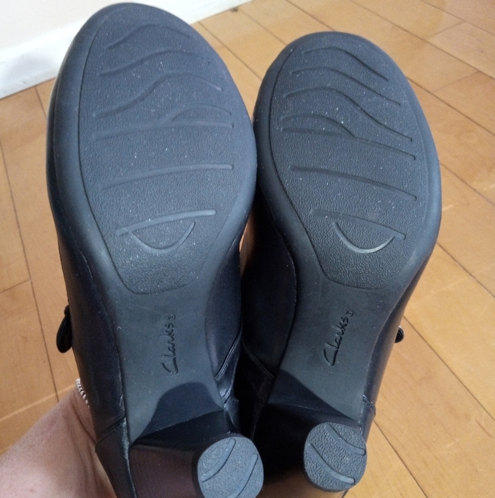 Clarks Bendables Women's Black Mary Jane Shoes - Picture 4 of 11